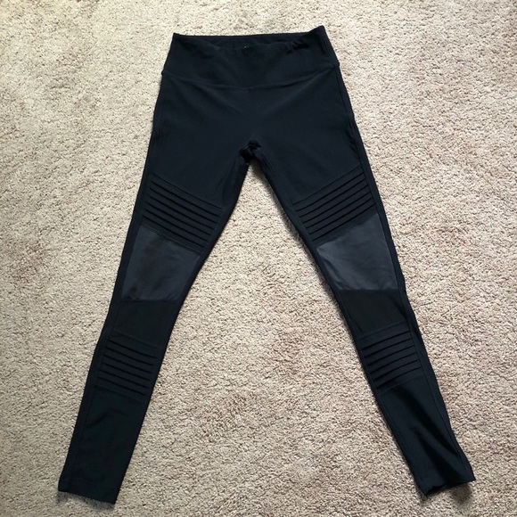 gap exercise leggings